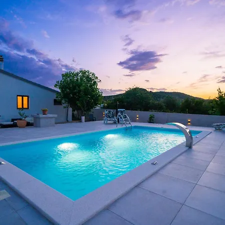 Casa Rural M&M