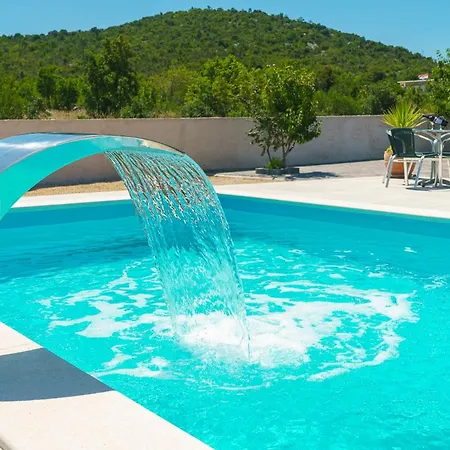 Casa Rural M&M * Βόντιτσε